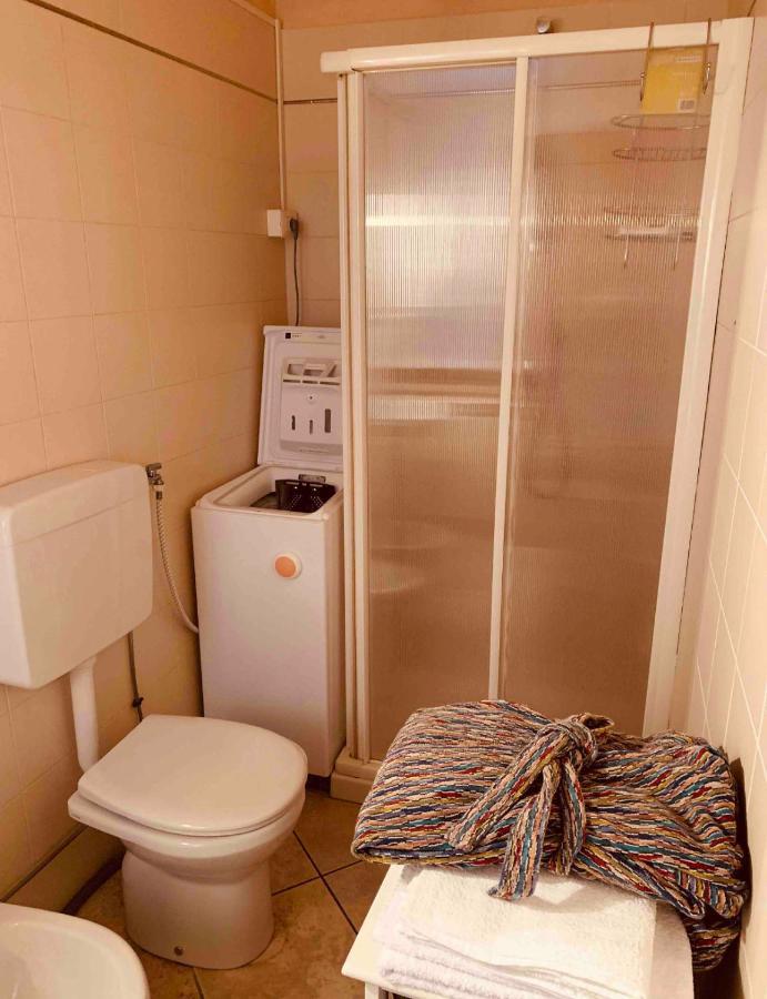 Maura'S B&B Gallarate Ngoại thất bức ảnh