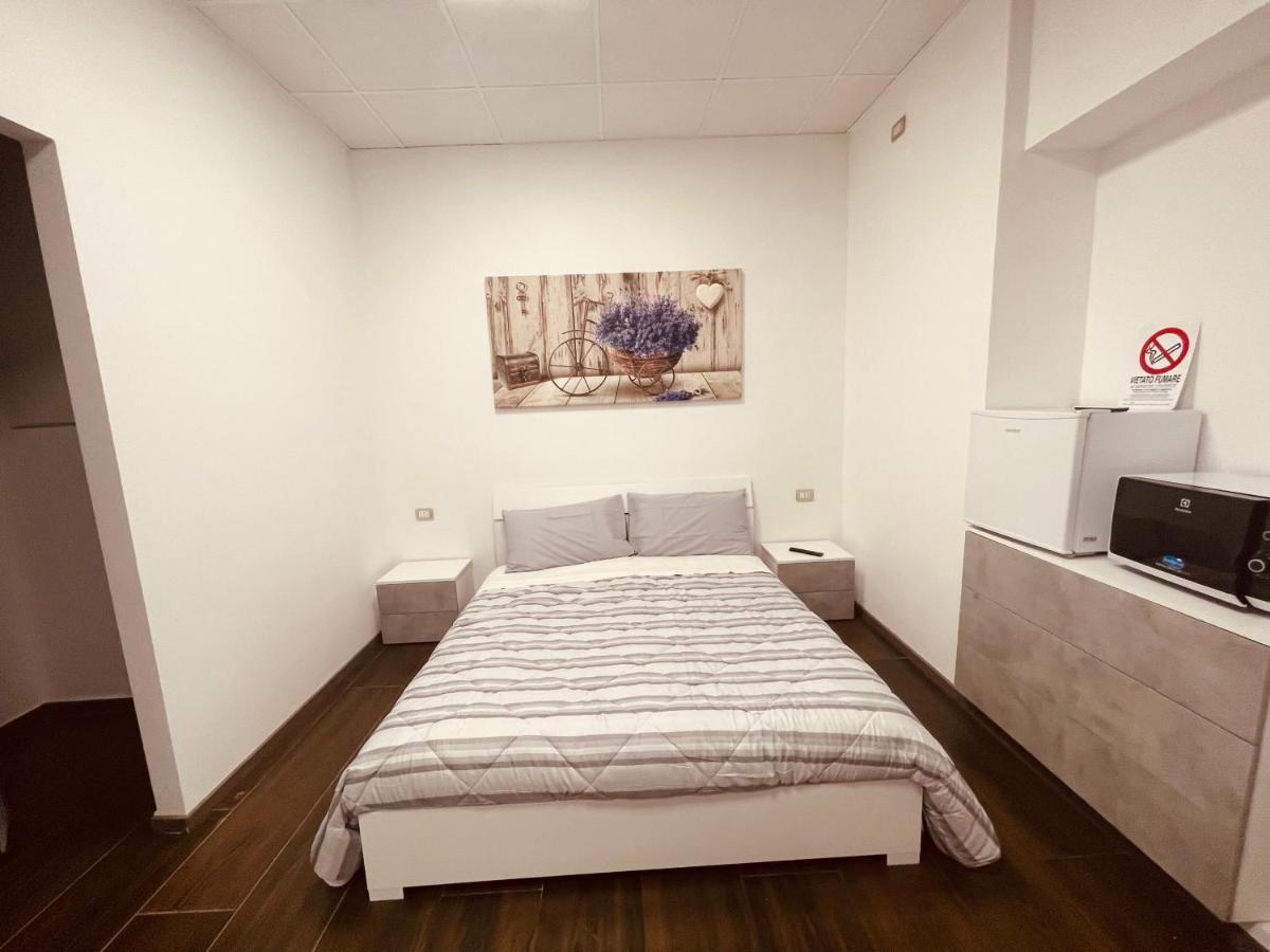 Maura'S B&B Gallarate Ngoại thất bức ảnh