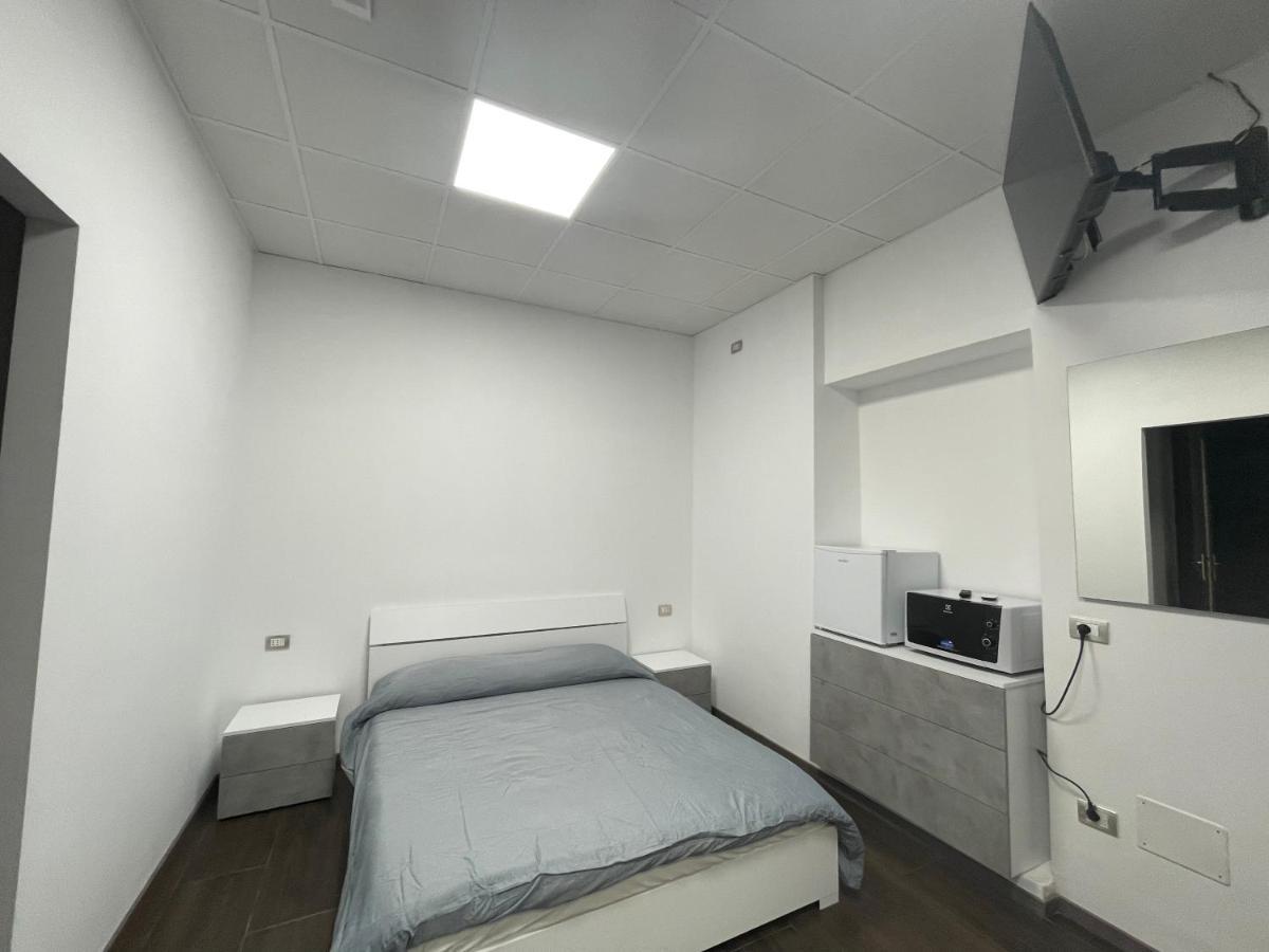 Maura'S B&B Gallarate Ngoại thất bức ảnh