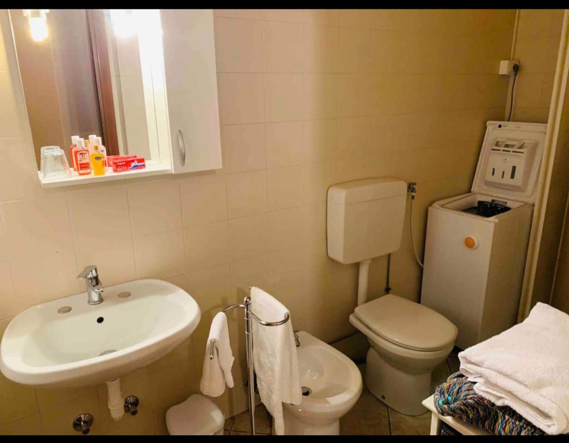 Maura'S B&B Gallarate Ngoại thất bức ảnh